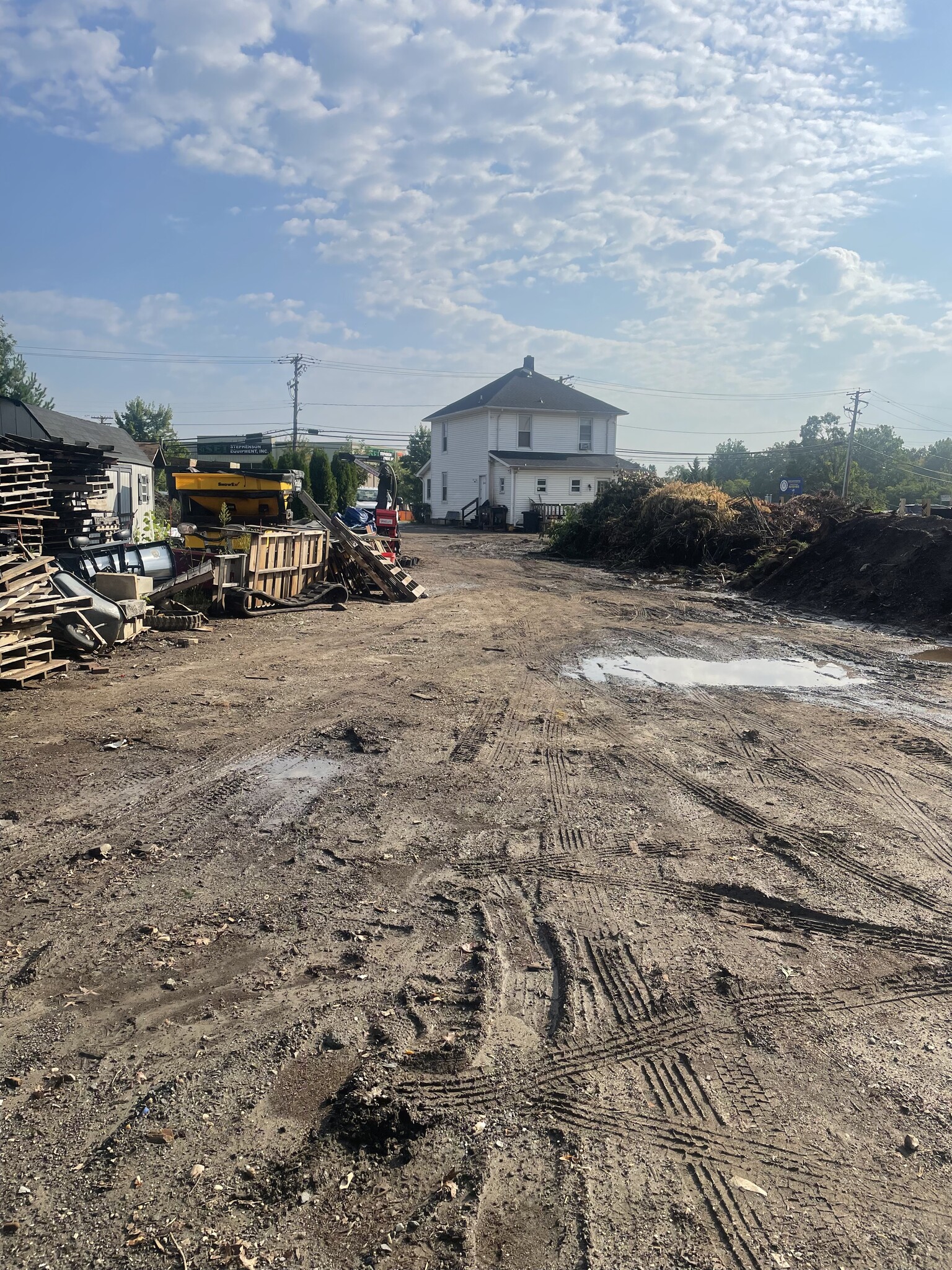 1112 Middle River Rd, Middle River, MD for Rent