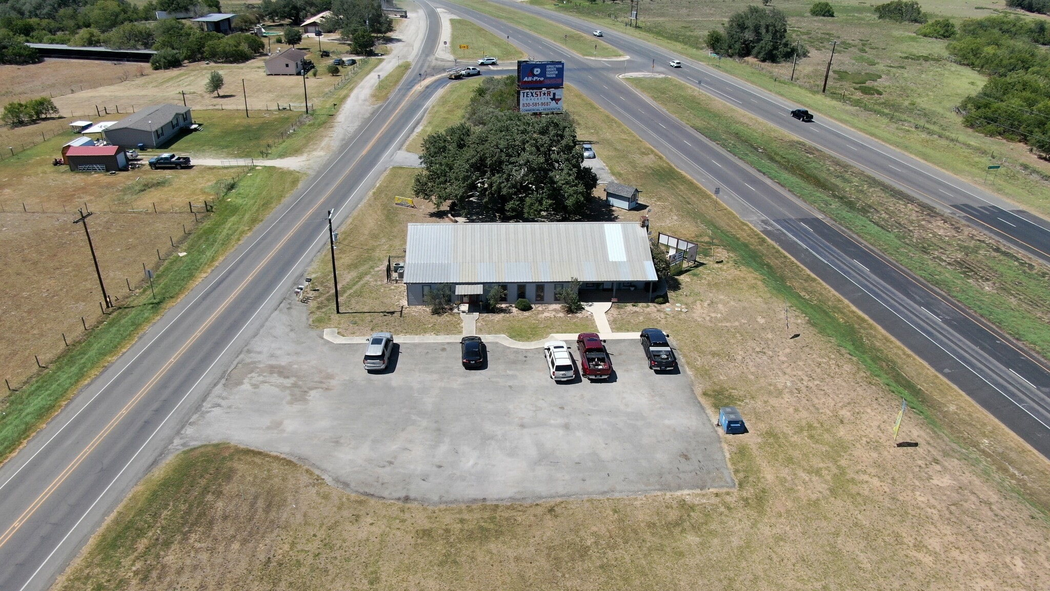 2840 Business Loop 181 N, Floresville, TX for Sale