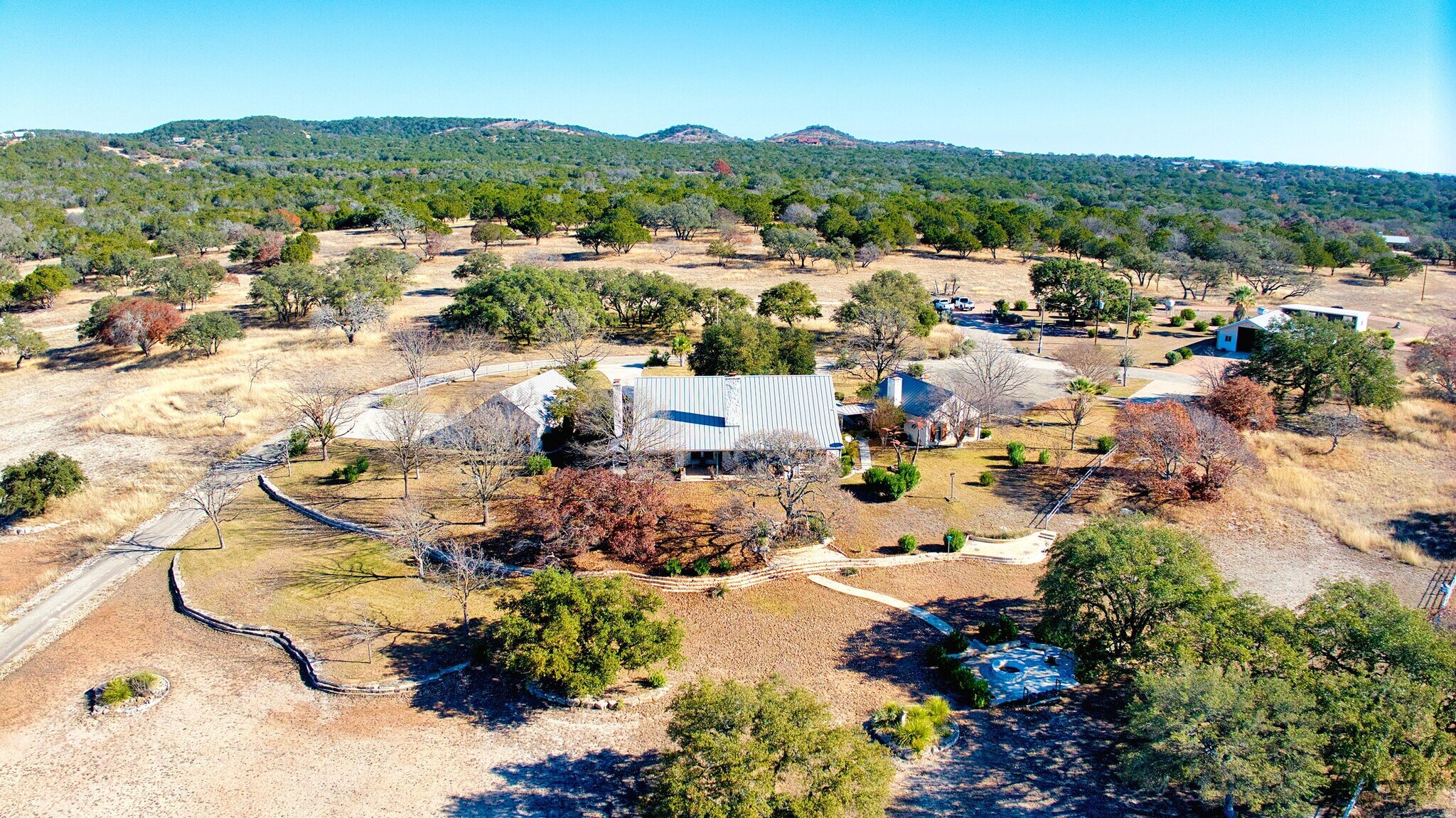 521 Bluff Creek Rd, Center Point, TX for Sale