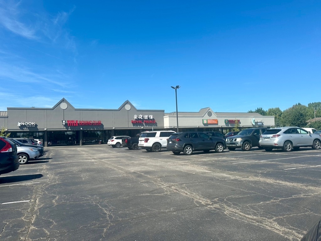 5047-5137 Rochester Rd, Troy, MI for Rent