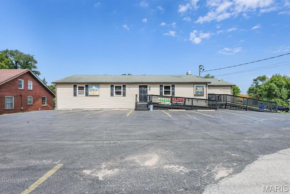 519 N Main St, Caseyville, IL for Sale