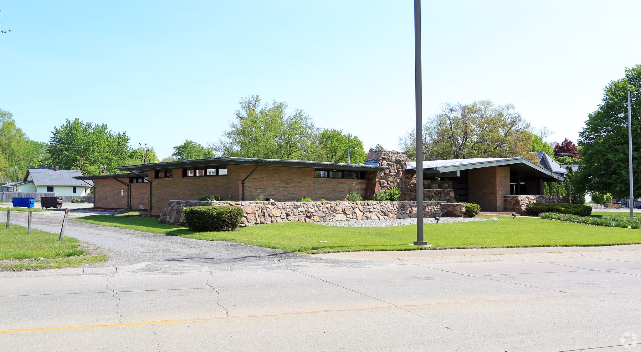 1433 Northside Blvd, South Bend, IN for Sale