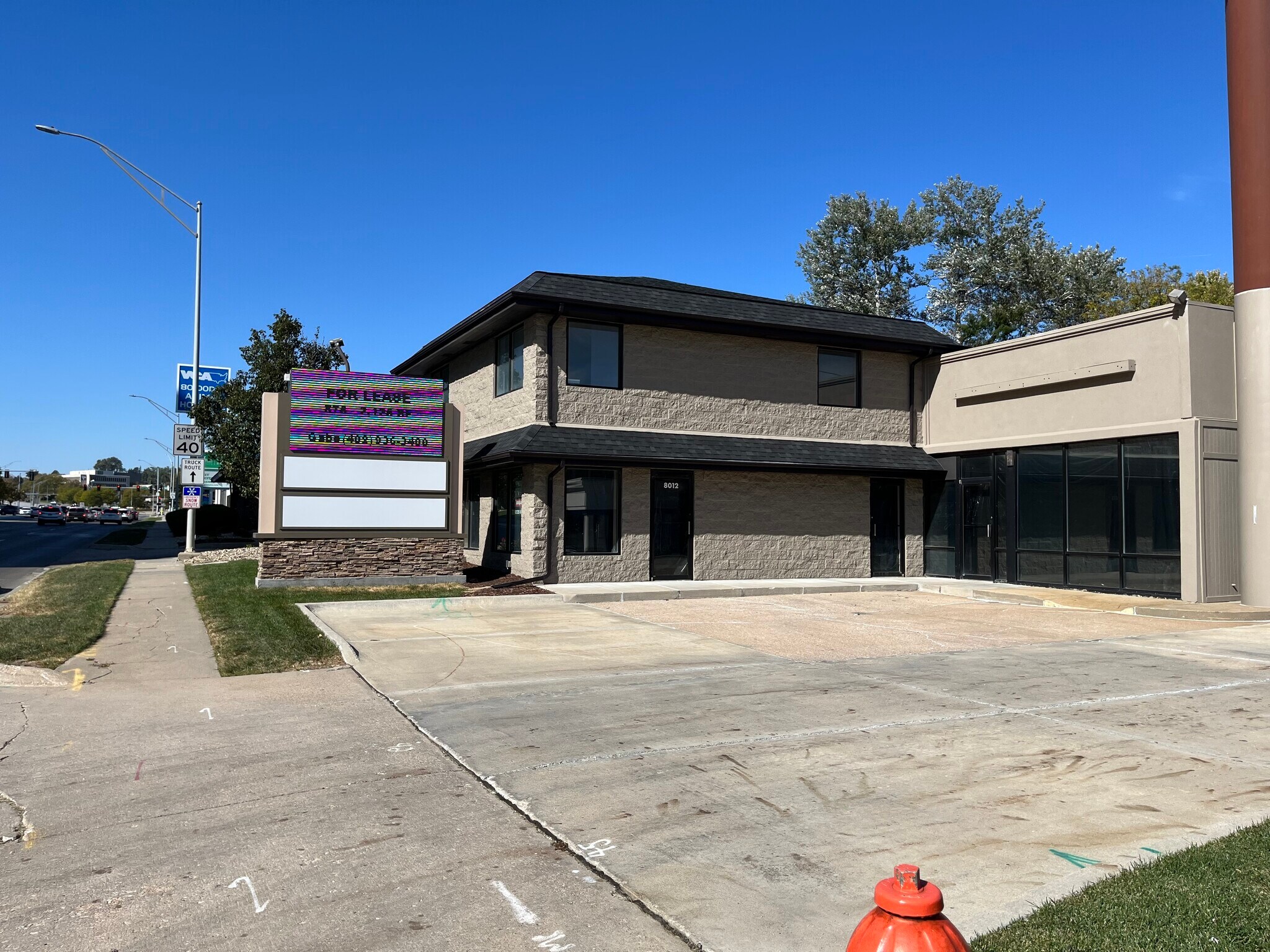 8012 W Dodge Rd, Omaha, NE for Sale