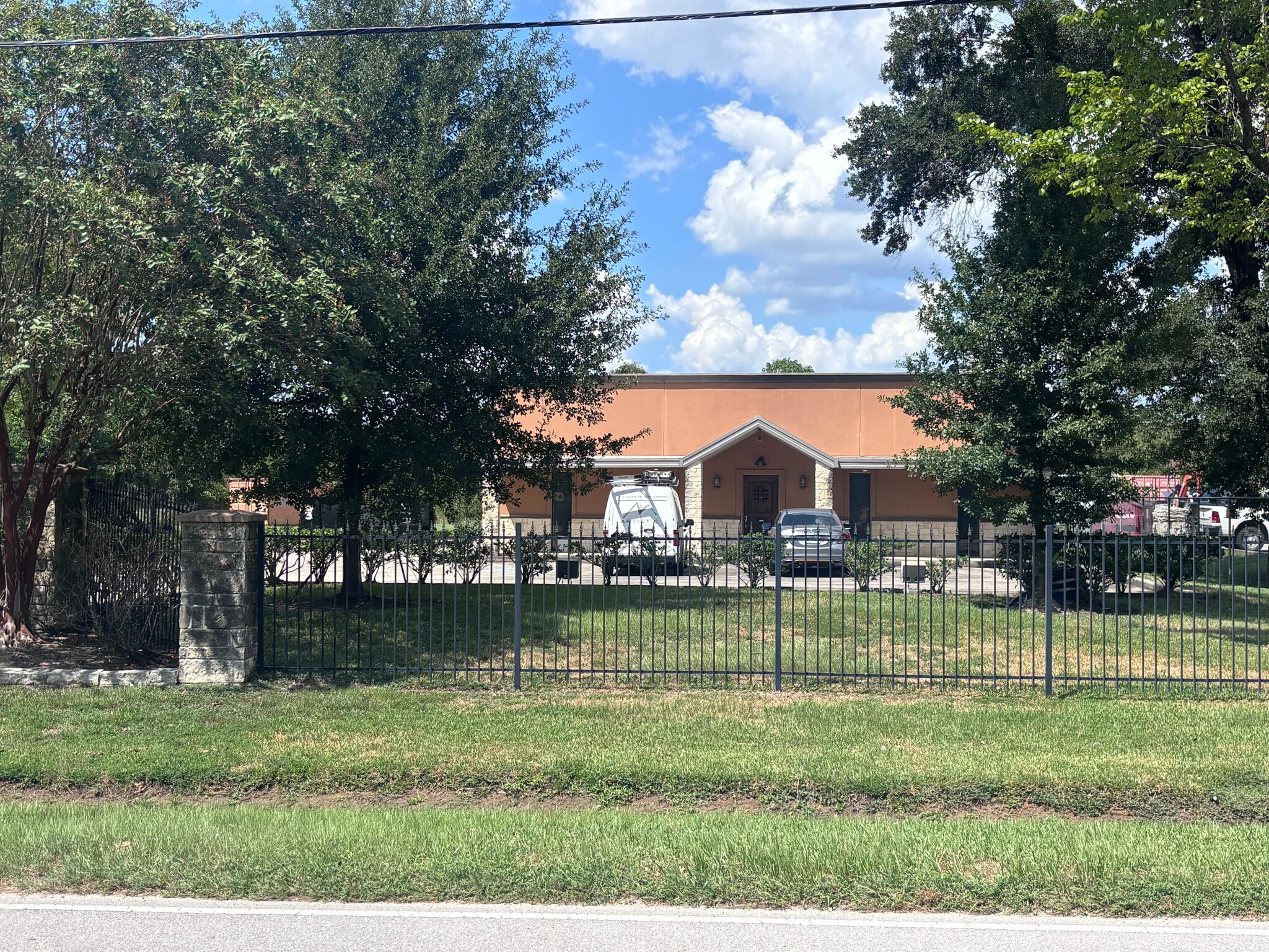 10450 Cossey Rd, Houston, TX for Sale