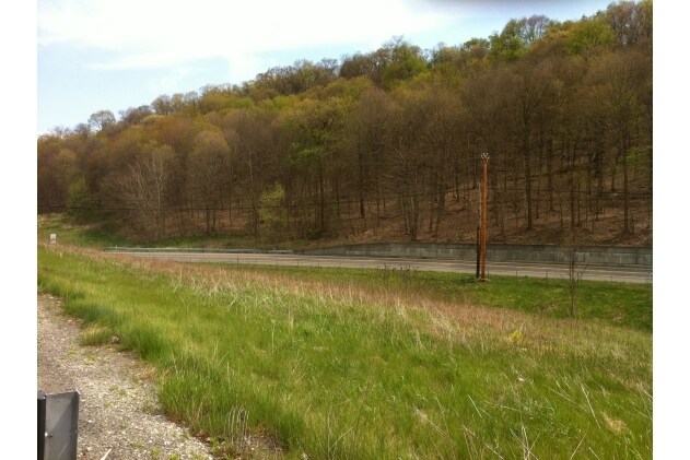 Gass Rd, Pittsburgh, PA for Rent
