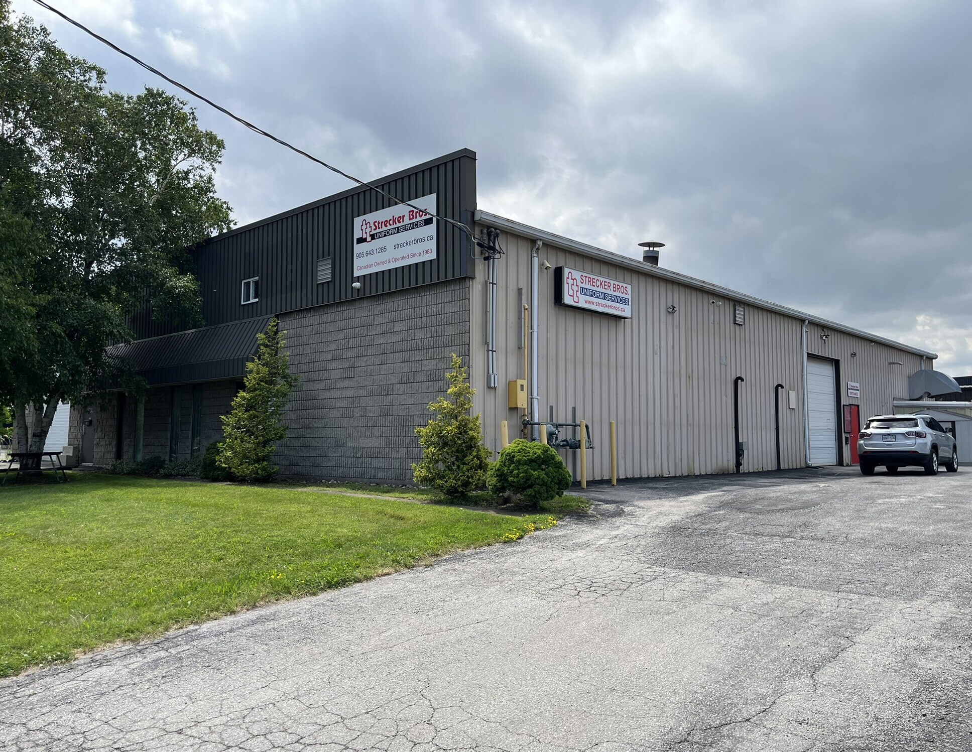 540 Arvin Av, Stoney Creek, ON for Sale