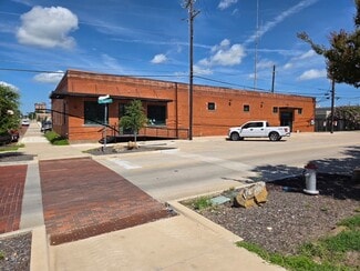 Denison, TX Flex - 117 S Houston Ave