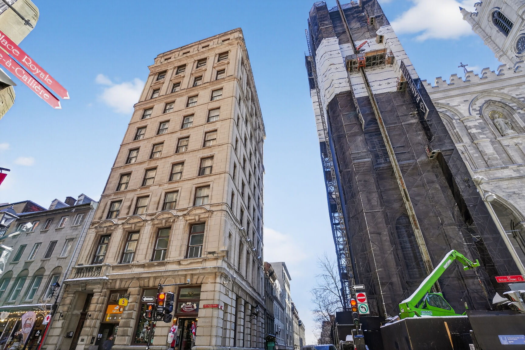 84 Rue Notre-Dame O, Montréal, QC for Rent