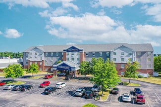 Fairview Heights, IL Hospitality - 327 Fountains Pky