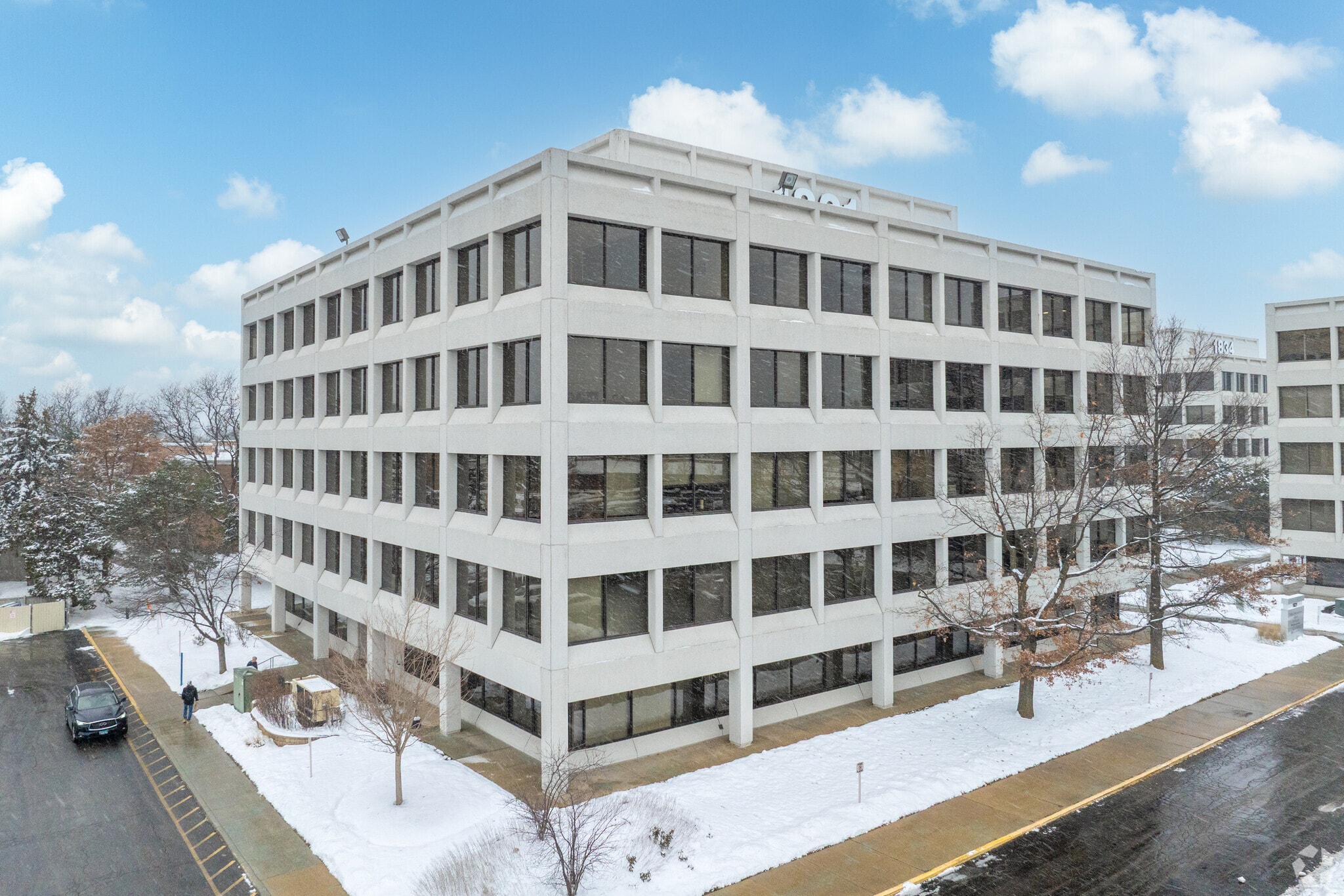 1821 Walden Office Sq, Schaumburg, IL for Rent