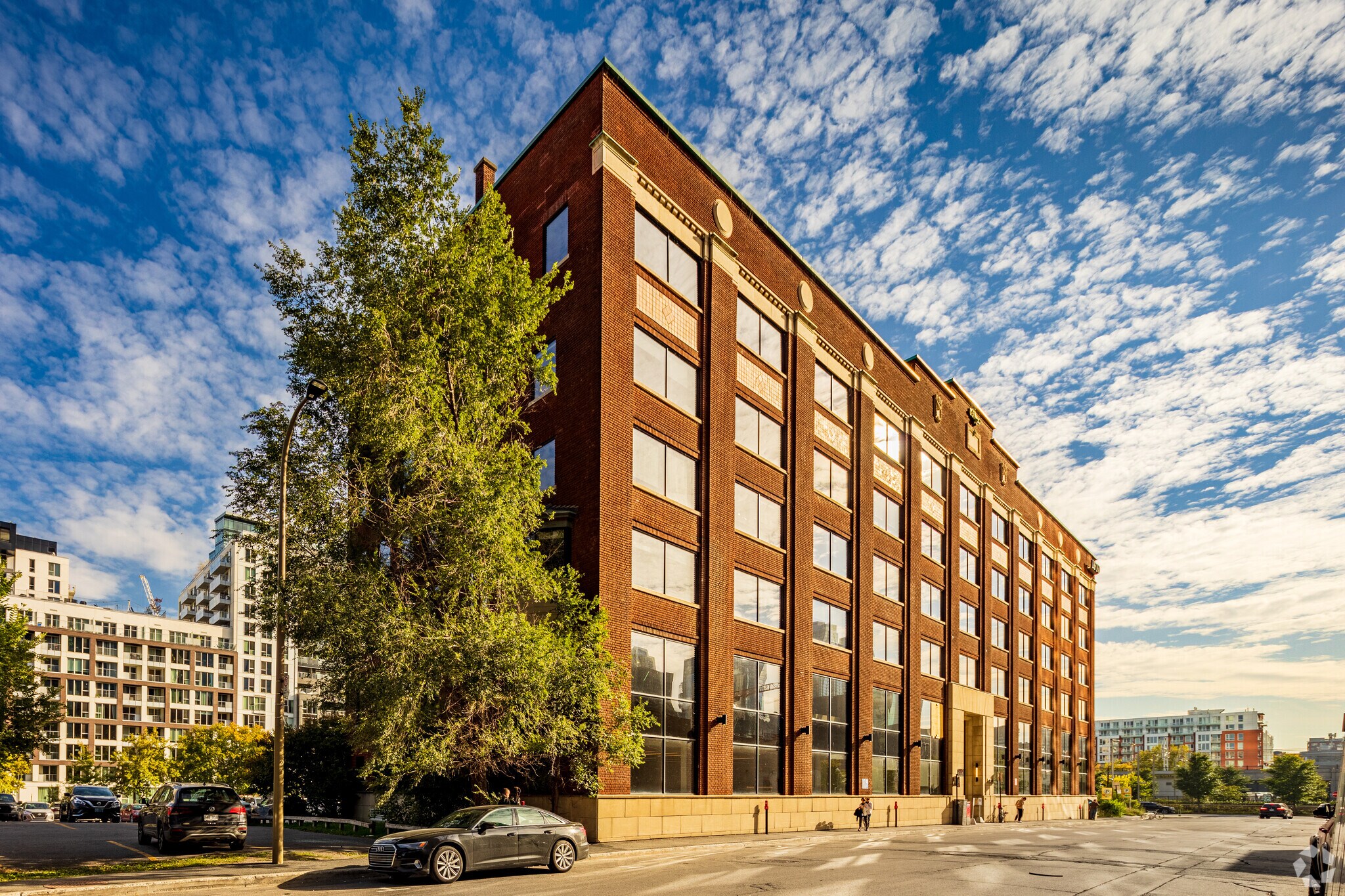740 Rue Saint-Maurice, Montréal, QC for Rent