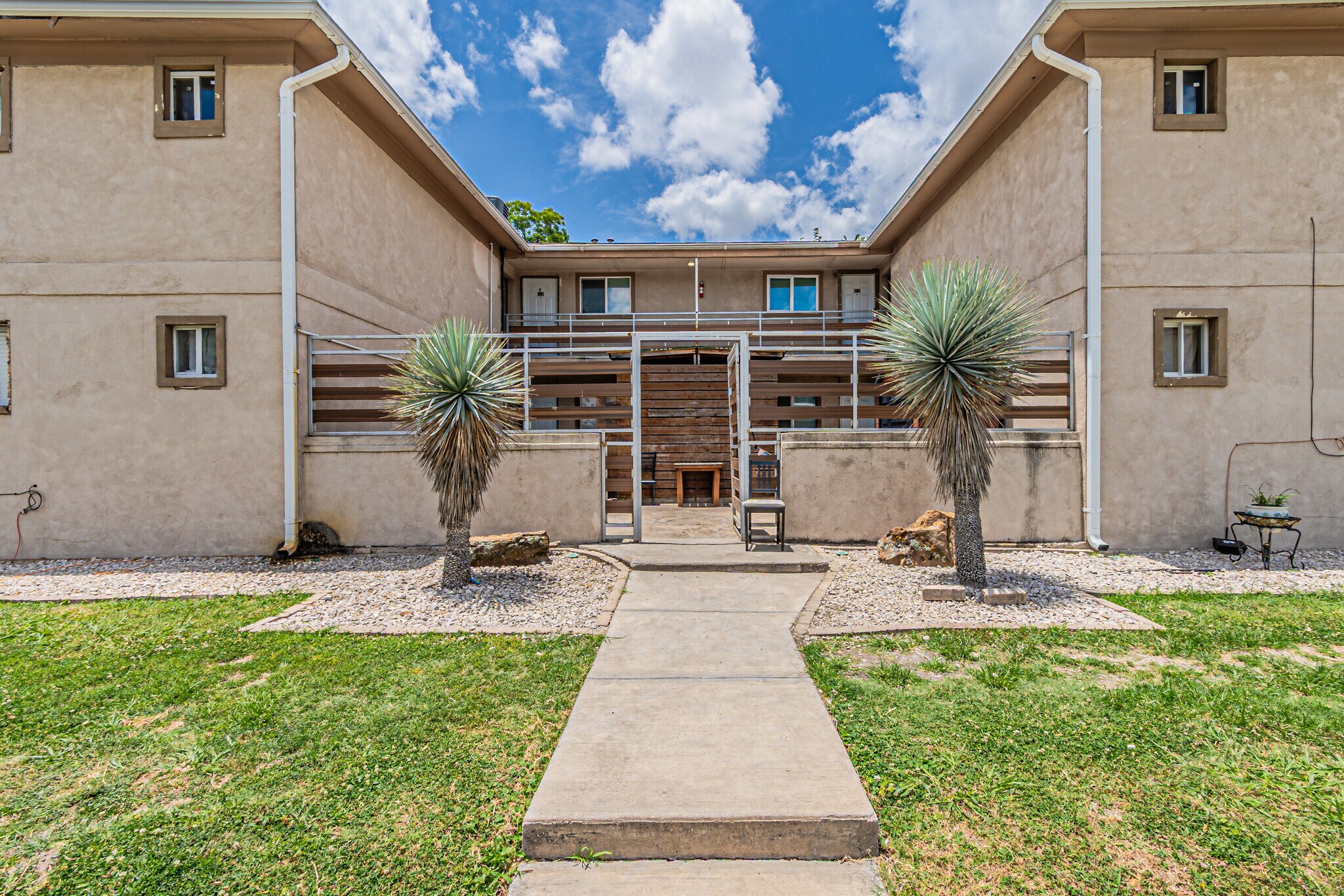 1607 N Carroll Ave, Dallas, TX for Sale