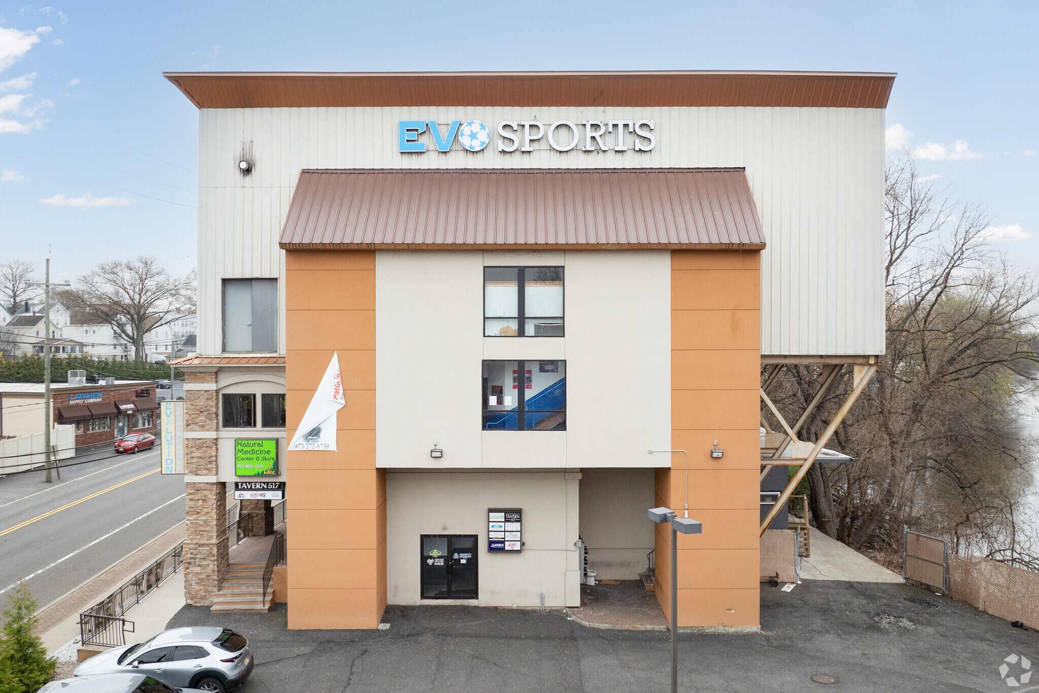 517 River Dr, Garfield, NJ for Sale