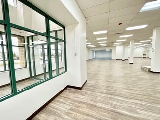 Rockford, IL Office/Retail - 7358 N Cherryvale Mall Dr