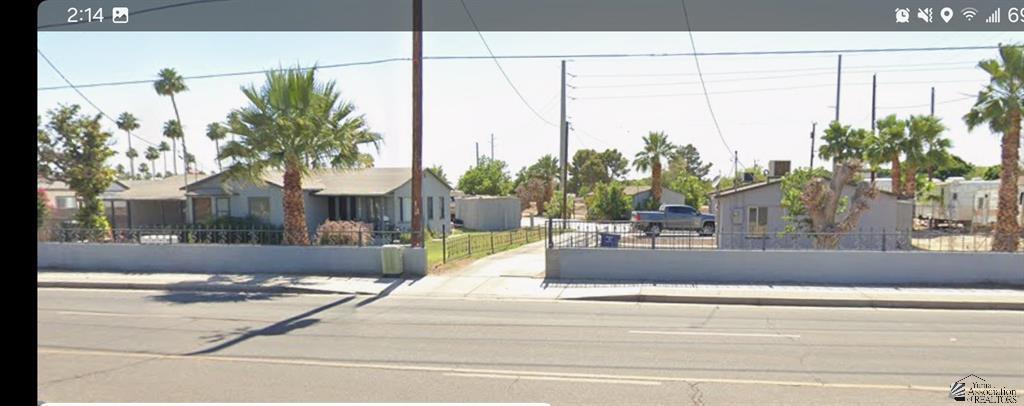 584 S Avenue B, Yuma, AZ for Sale