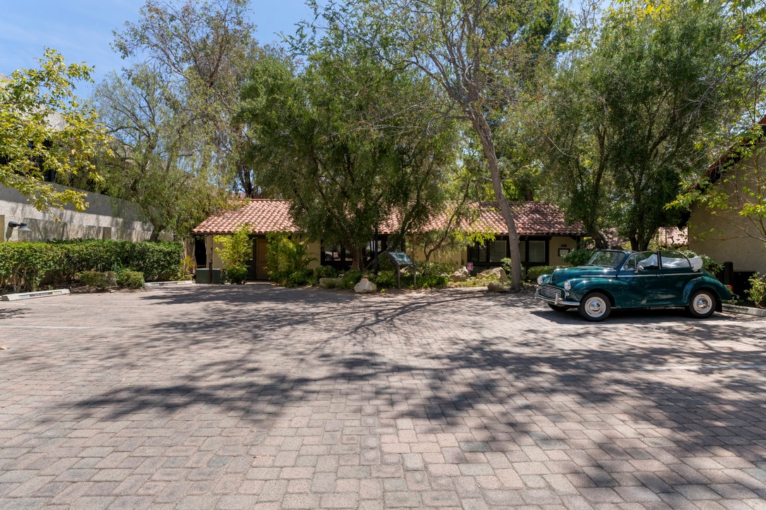 23501 Park Sorrento, Calabasas, CA for Sale