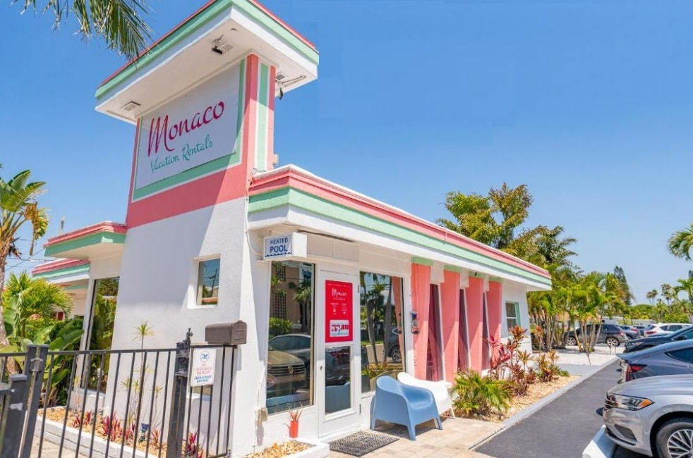 648 Poinsettia Ave, Clearwater Beach, FL for Sale