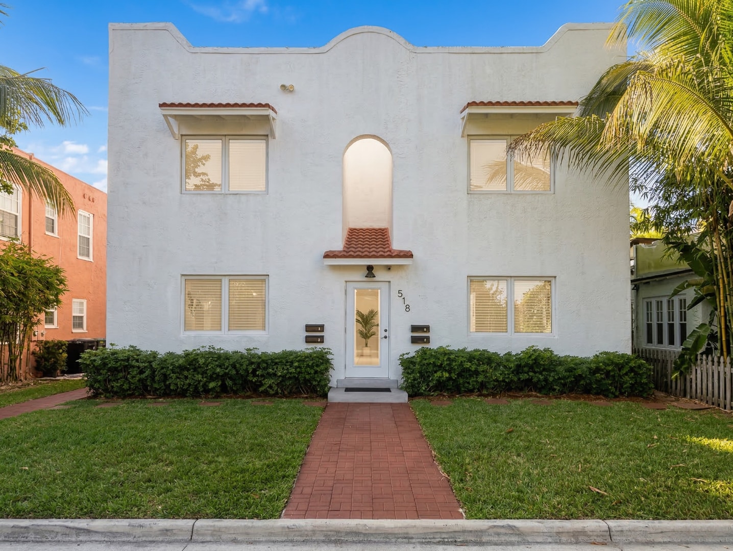 518 Biscayne Dr, West Palm Beach, FL for Sale