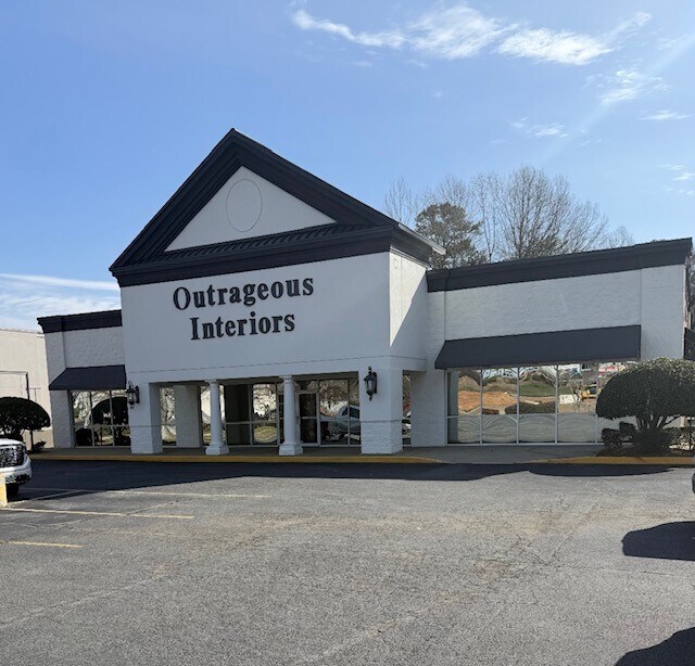 702 Home Center Dr NW, Kennesaw, GA for Rent