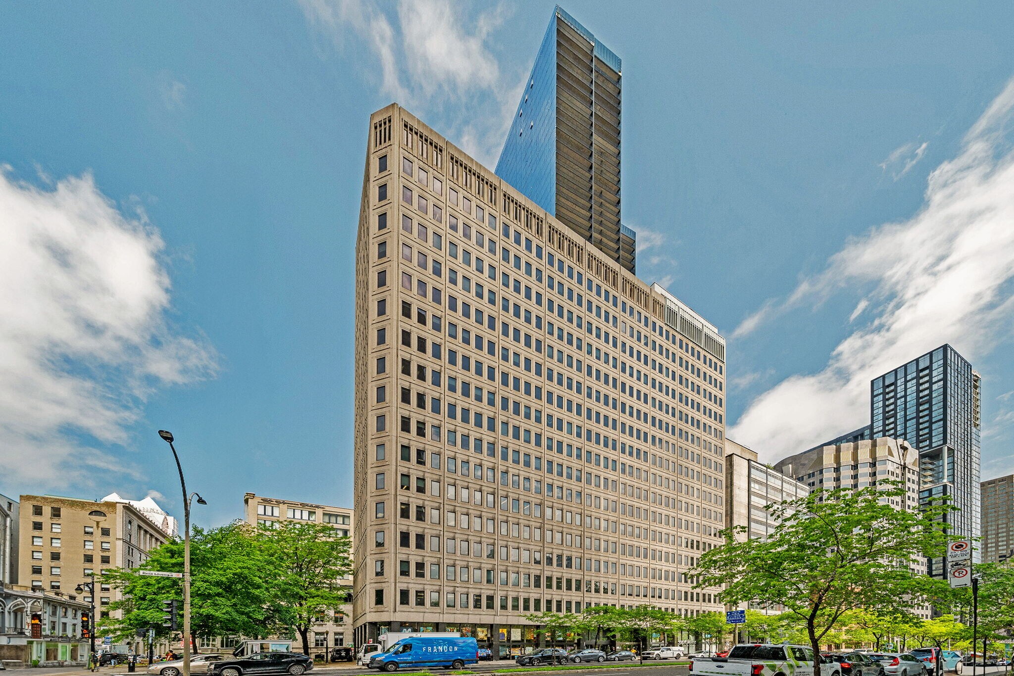 555 Boul René-Lévesque O, Montréal, QC for Rent