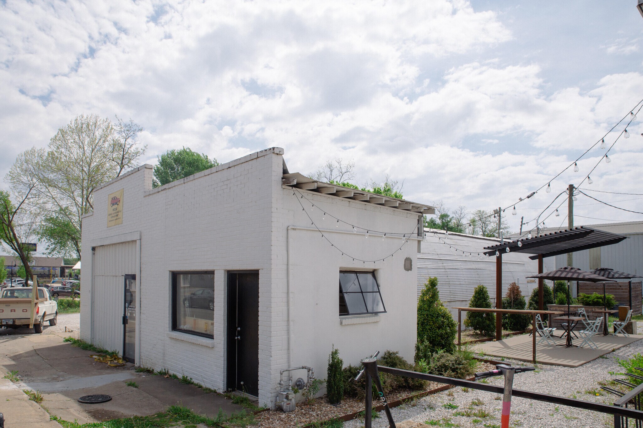 563 W Martin Luther King Blvd, Fayetteville, AR for Rent