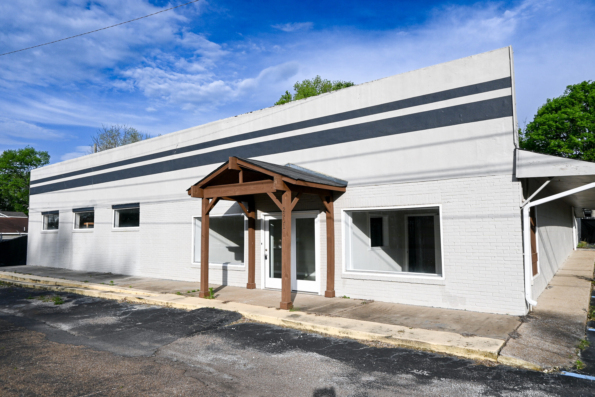 2901 N Meridian St, Huntsville, AL for Rent