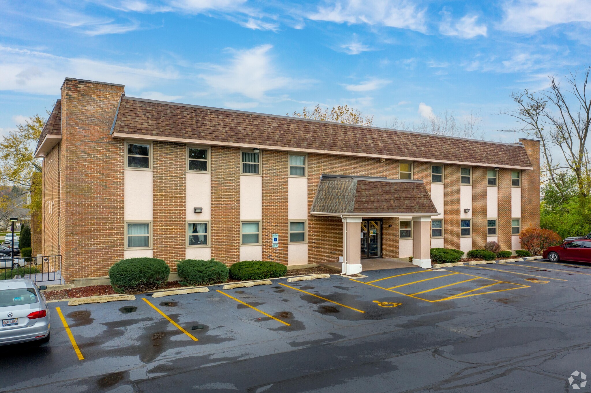 3510 Hobson Rd, Woodridge, IL for Rent