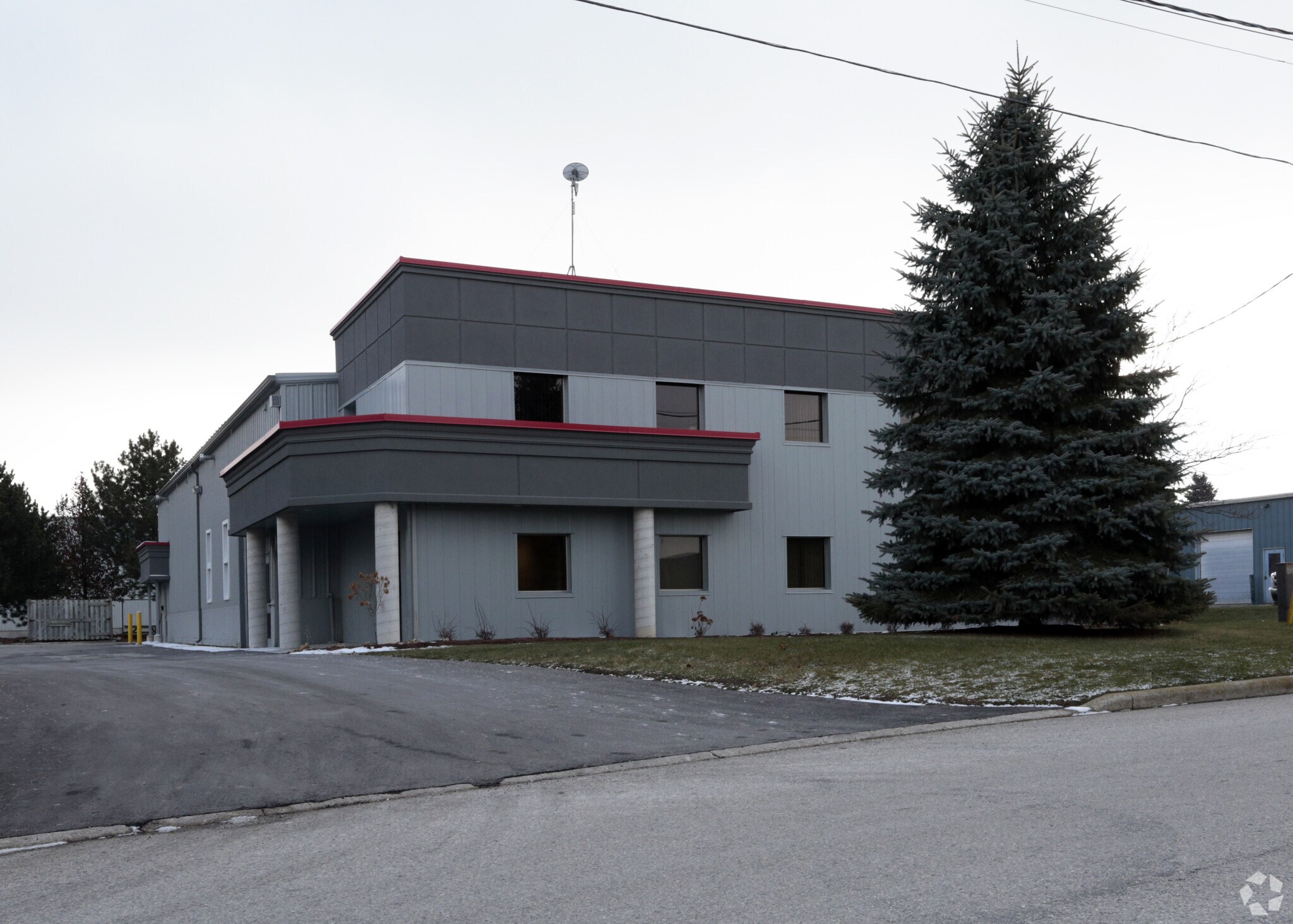 235 Bathurst Dr Waterloo, ON N2V 2E4 Office Property for Lease on