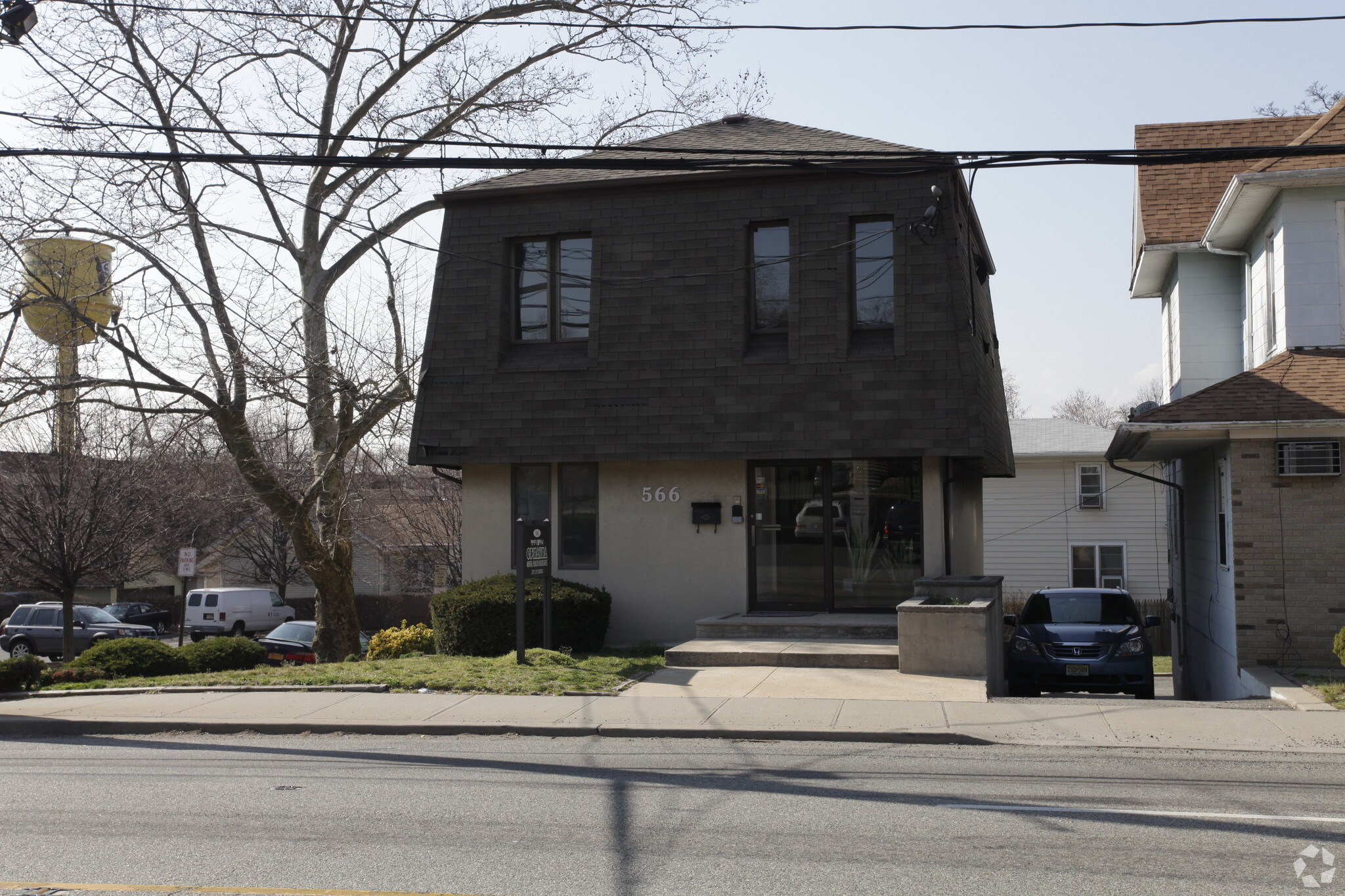 566 Grand Ave, Ridgefield, NJ for Sale