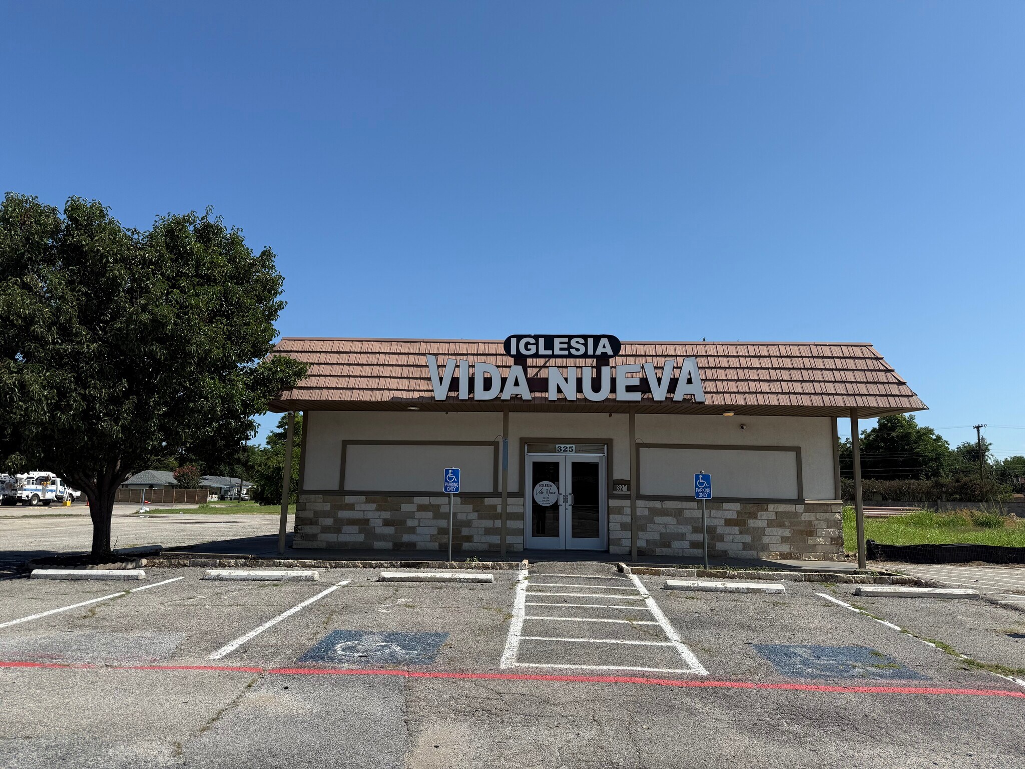 325 Pipeline Rd, Bedford, TX for Sale