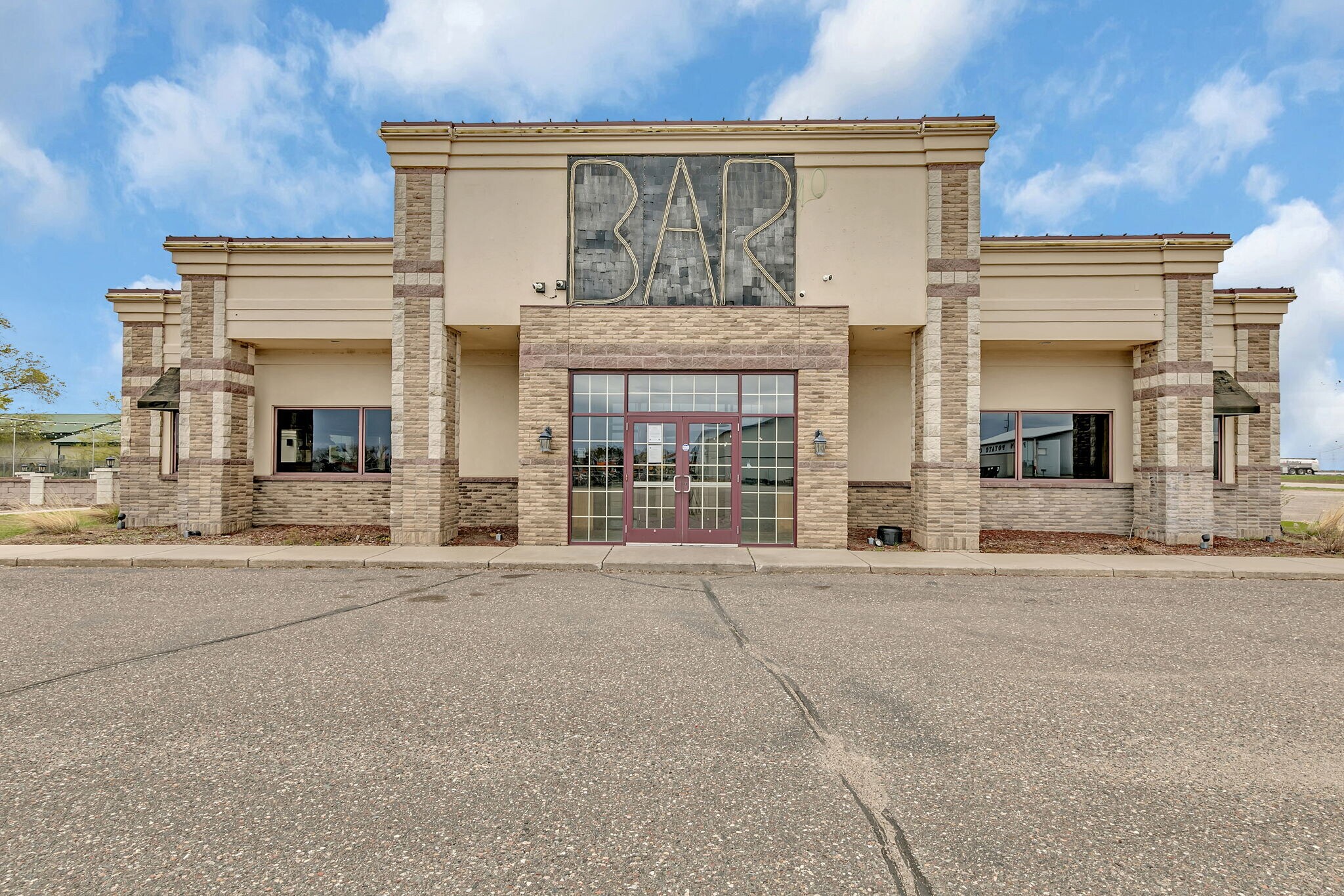 14860 165th Ave, Becker, MN for Sale