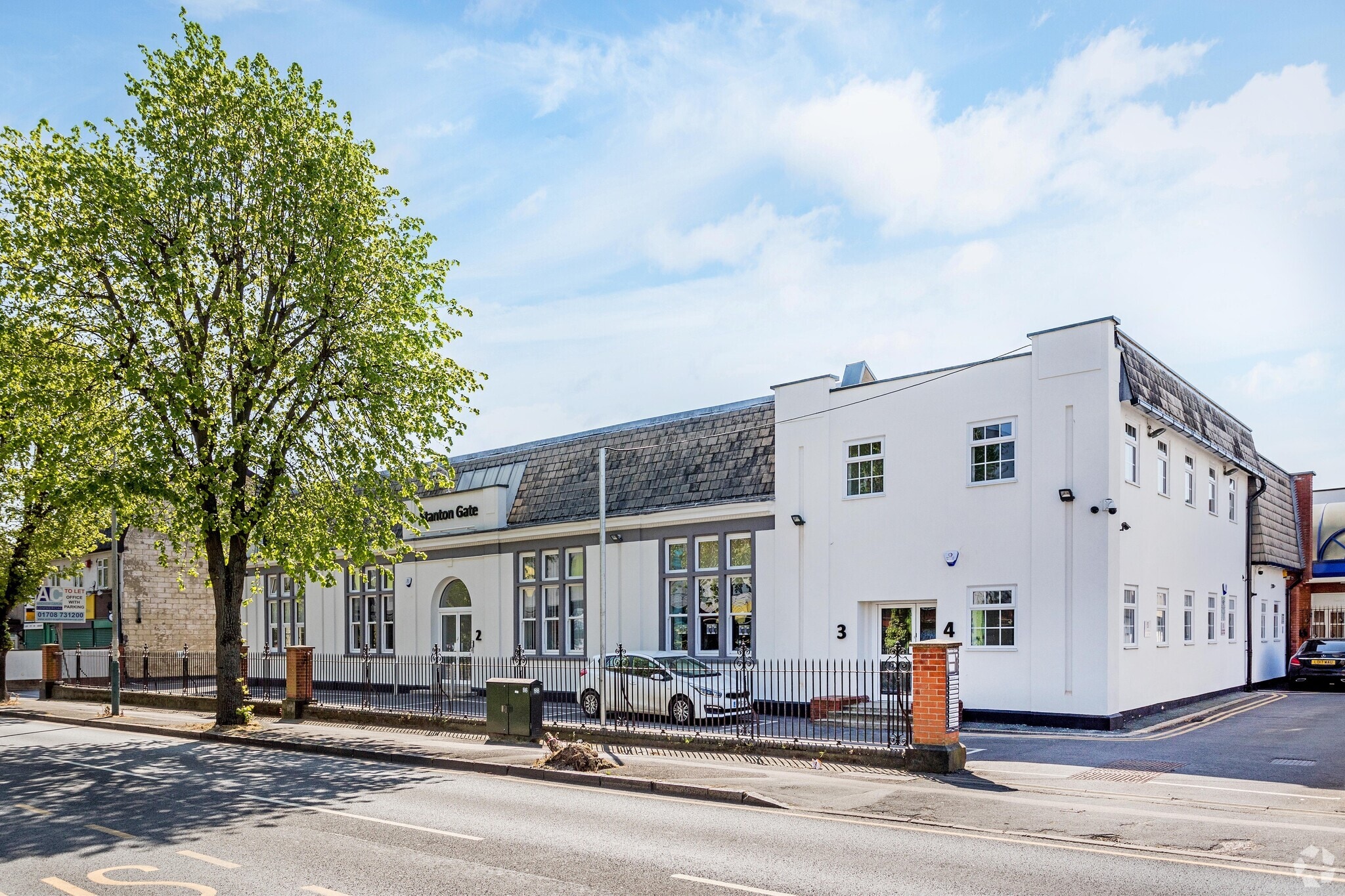 49 Mawney Rd, Romford, LND for Rent