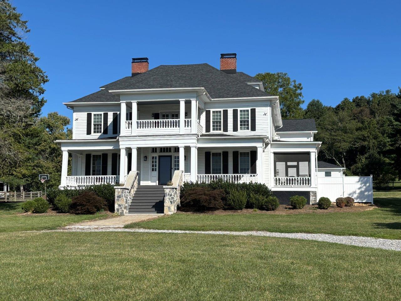 6112 E Lee Hwy, Draper, VA for Sale