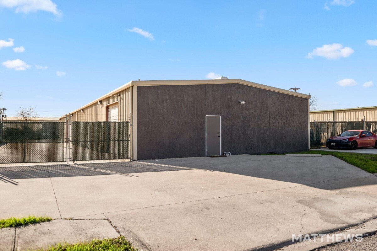 112 Commercial Pl, Schertz, TX for Rent