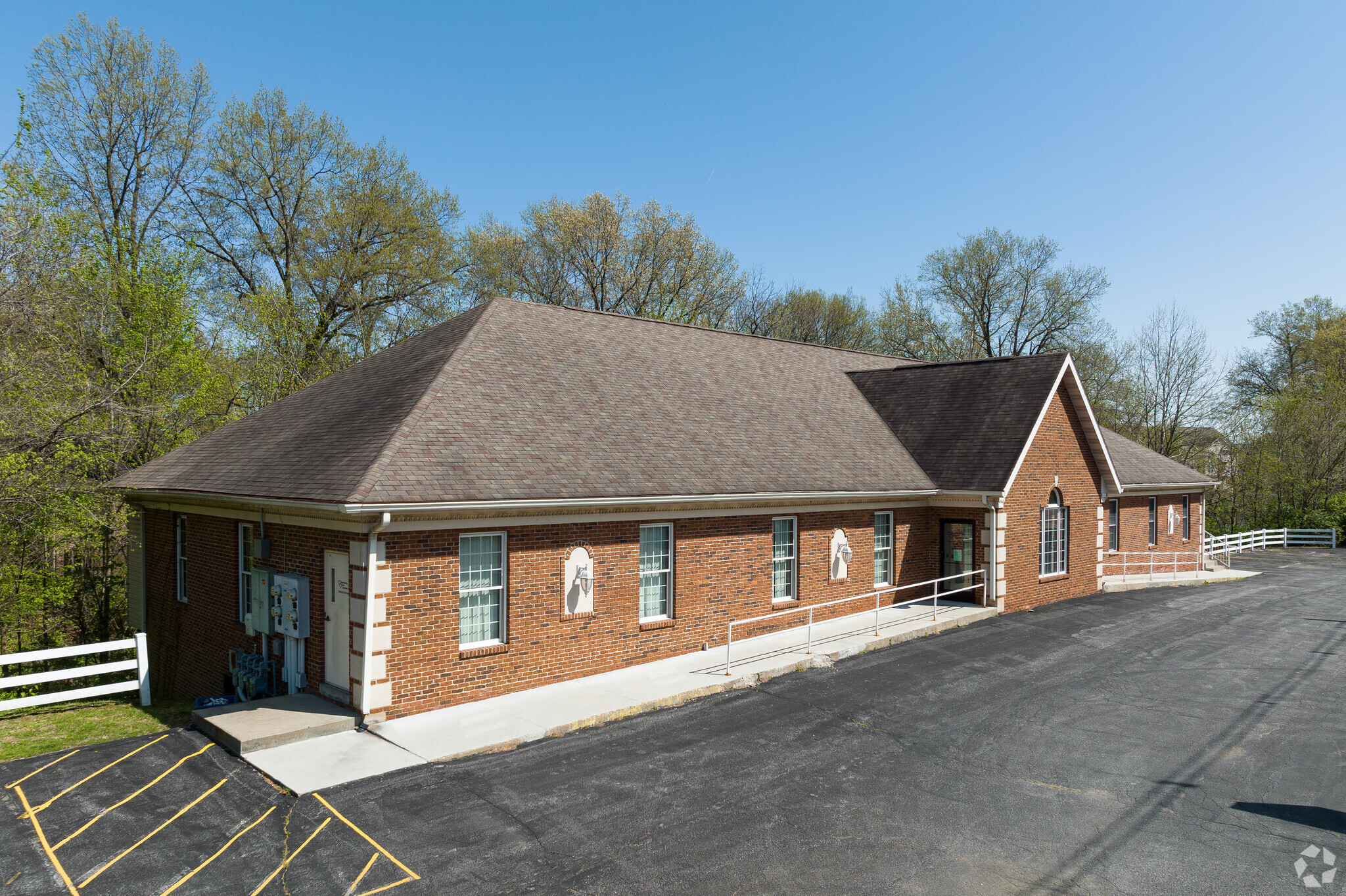 3890 N Illinois St, Swansea, IL for Sale