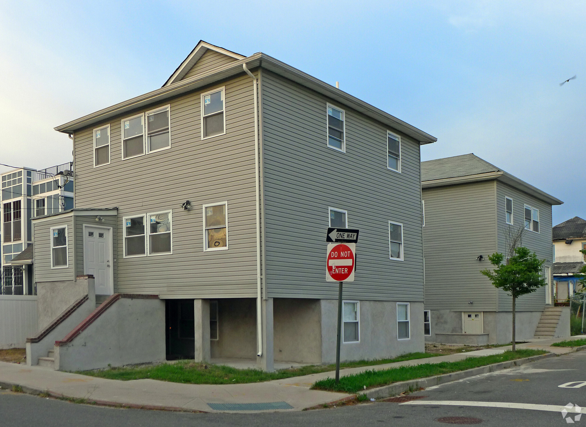 319 Beach 44Th St, Far Rockaway, NY for Sale