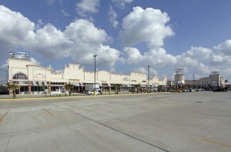 Houston, TX Retail - 415 W Little York Rd