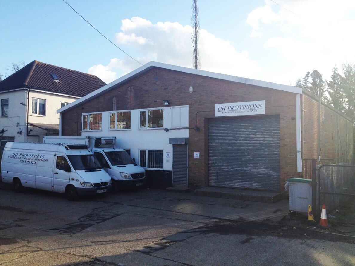 3 Dell Ln, Epsom, SRY for Sale