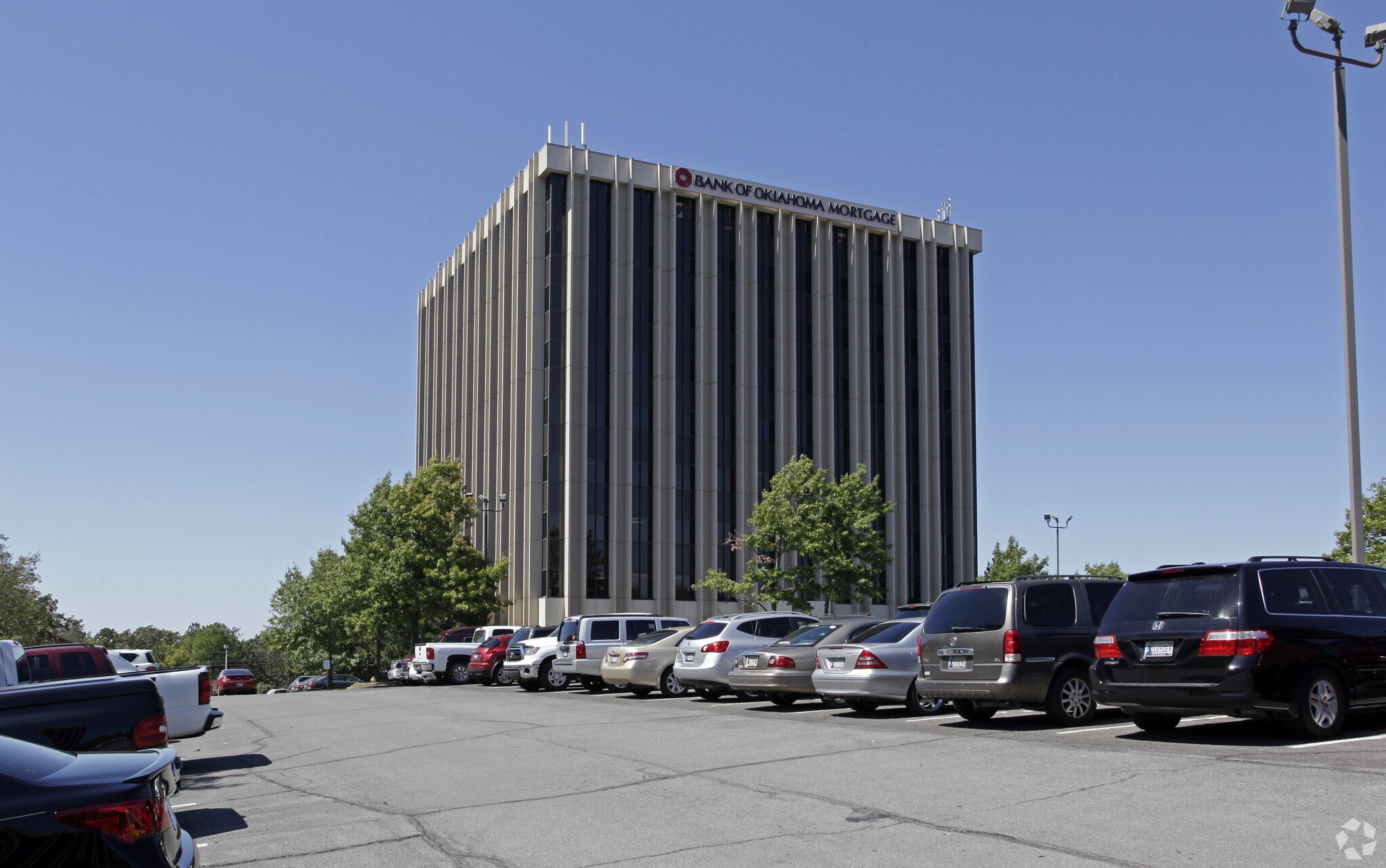 7060 S Yale Ave Tulsa, OK 74136 Office Property for Lease on