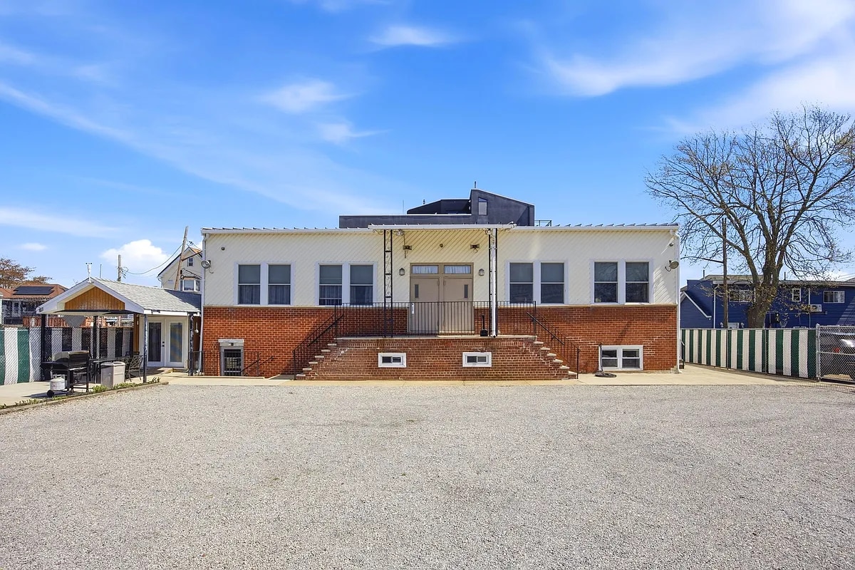 1 Merit Ct, Brooklyn, NY for Sale
