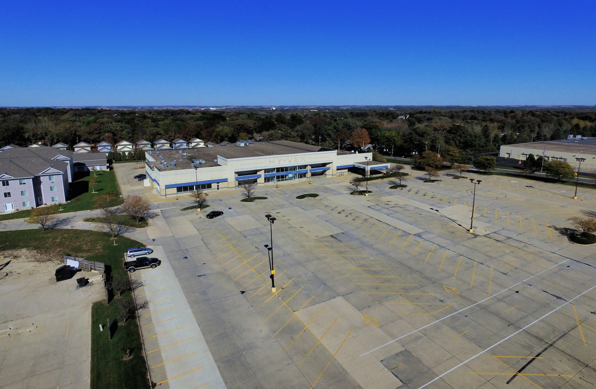 4000 University Ave, Waterloo, IA for Rent