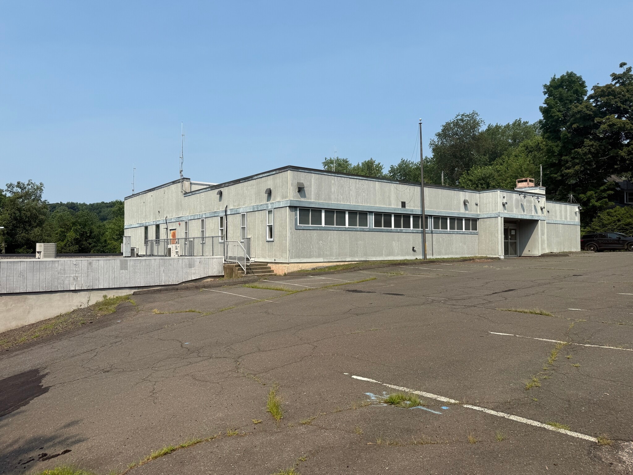3 Main St, Newtown, CT for Sale