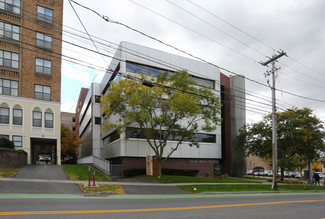 Syracuse, NY Medical - 1000 E Genesee St