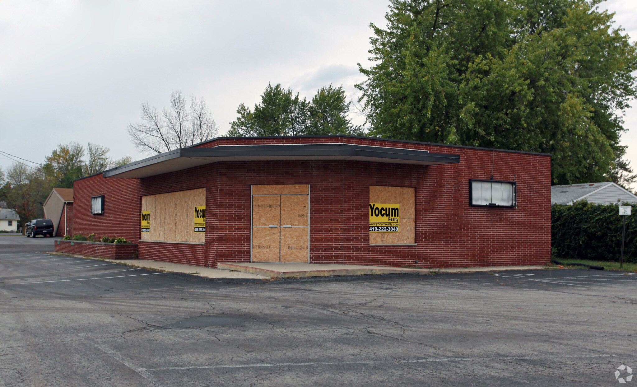 2010 Spencerville Rd, Lima, OH for Sale