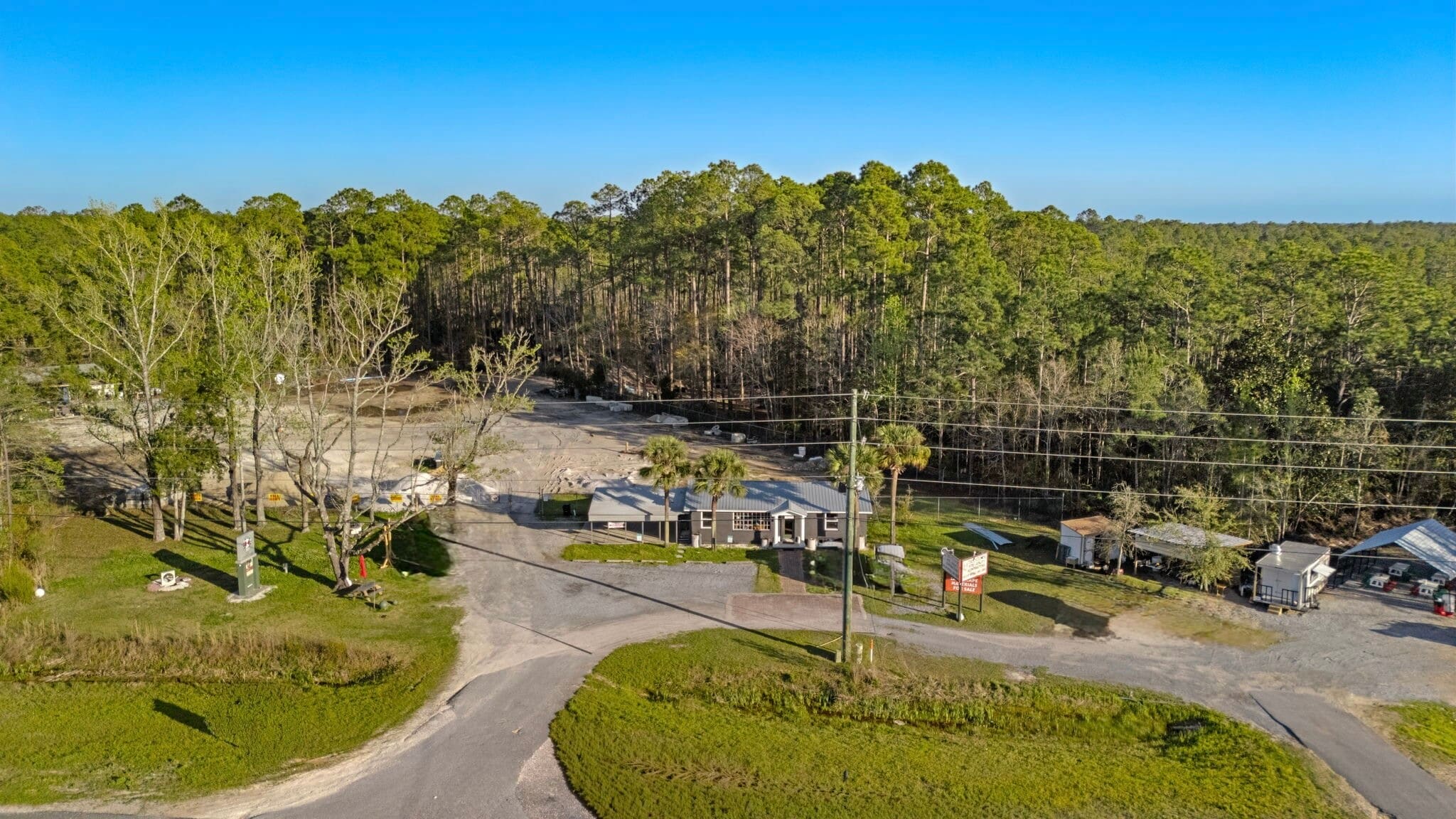 19323 US Highway 331 S, Freeport, FL for Rent