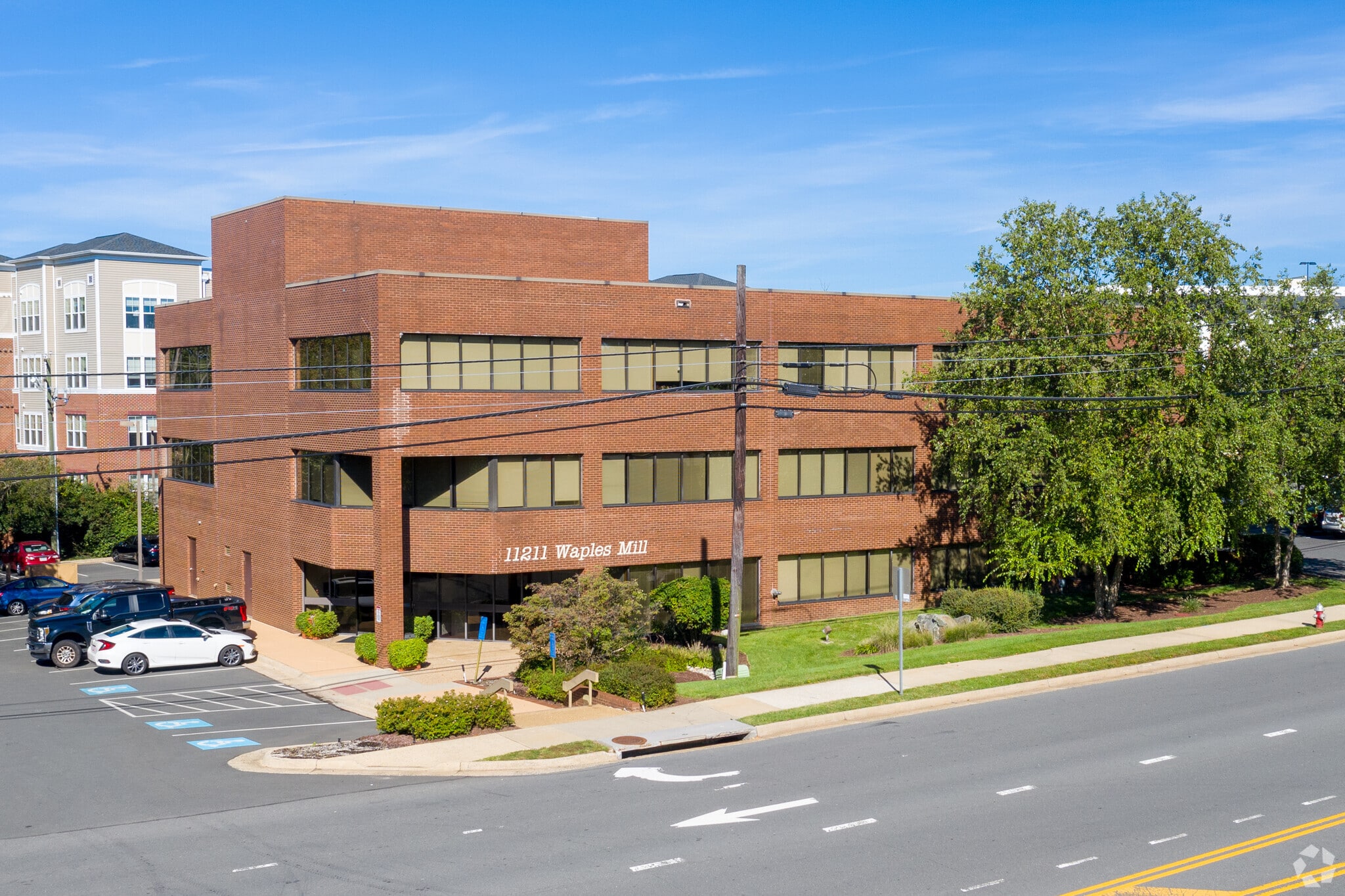 11211 Waples Mill Rd Fairfax, VA 22030 Office Property for Lease on