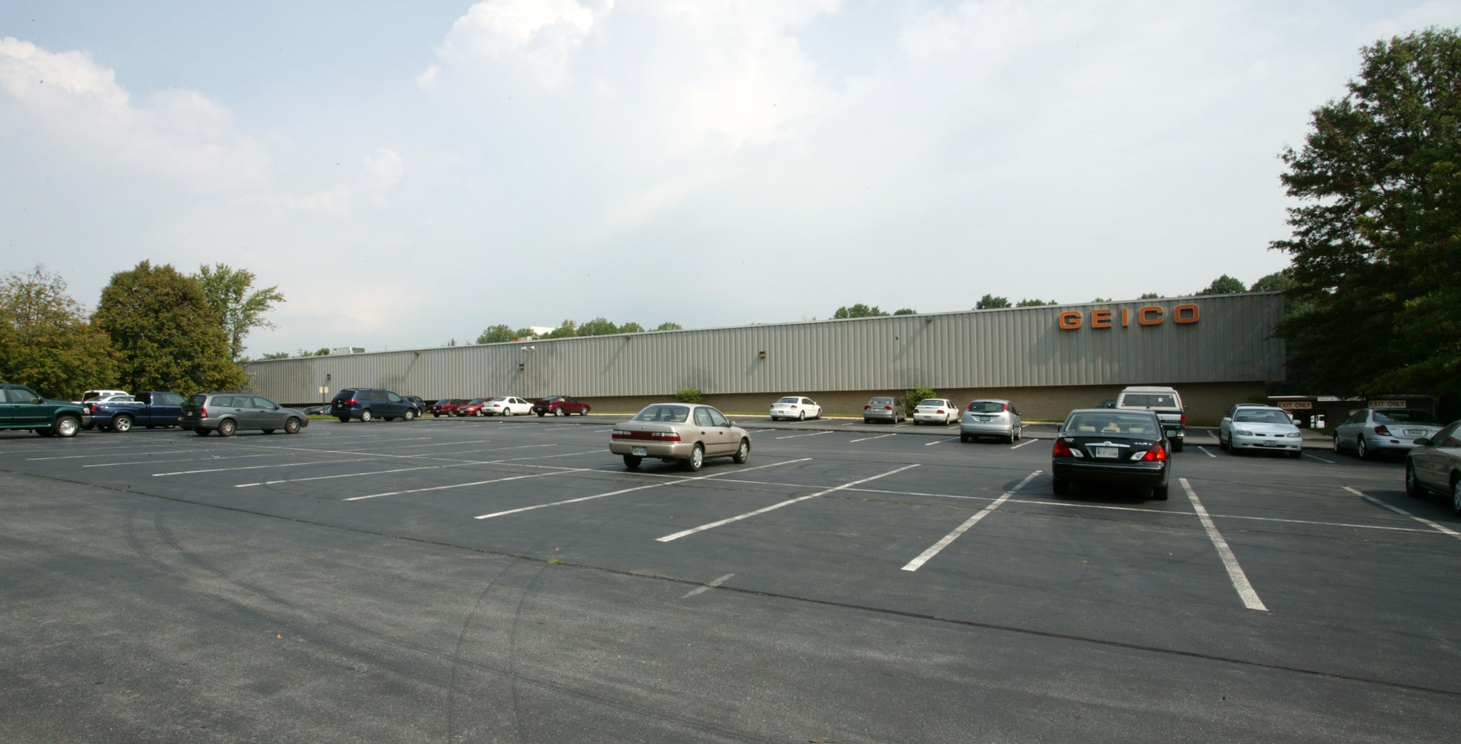 2800 Tower Oaks Blvd, Rockville, MD for Sale