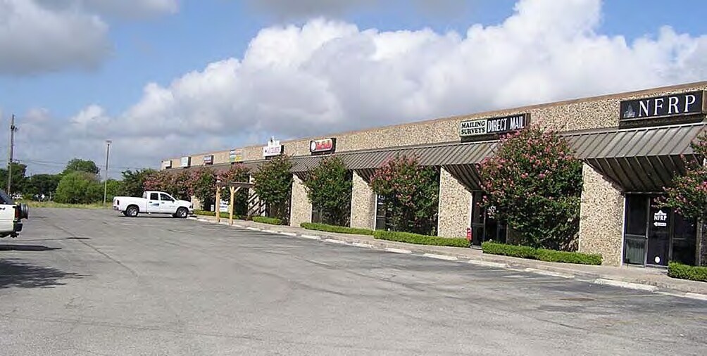 10801-10817 Nacogdoches Rd, San Antonio, TX for Rent