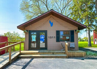 Hubbard Lake, MI Freestanding - 1511 Hubert Rd