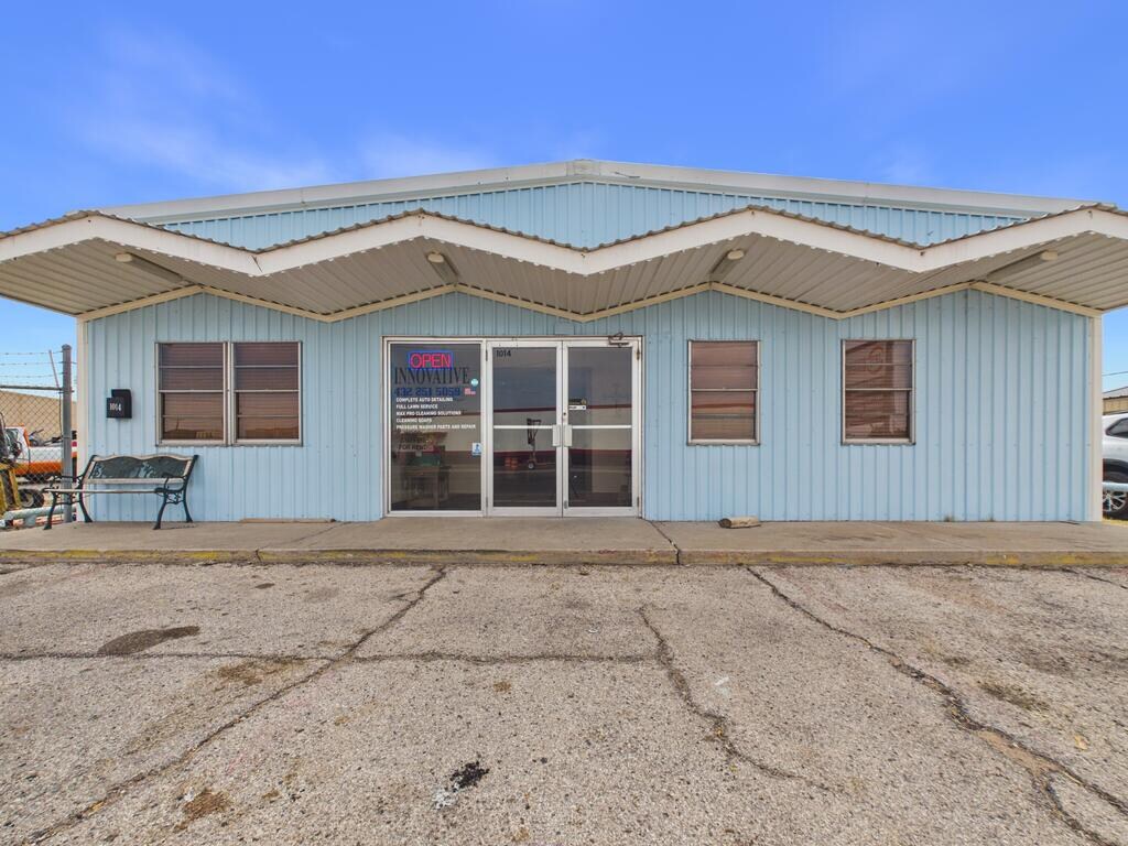 1014 S Stockton Ave, Monahans, TX for Sale